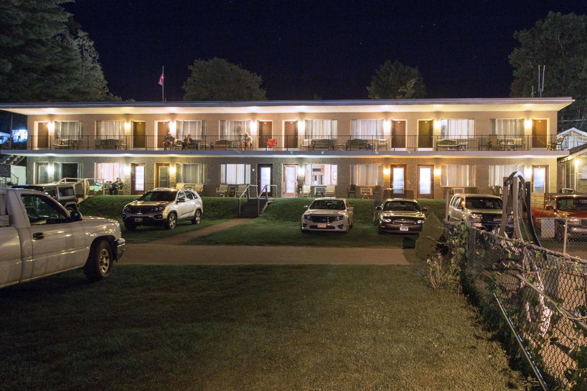 Half Moon Motel & Cottages Weirs Beach Exterior foto